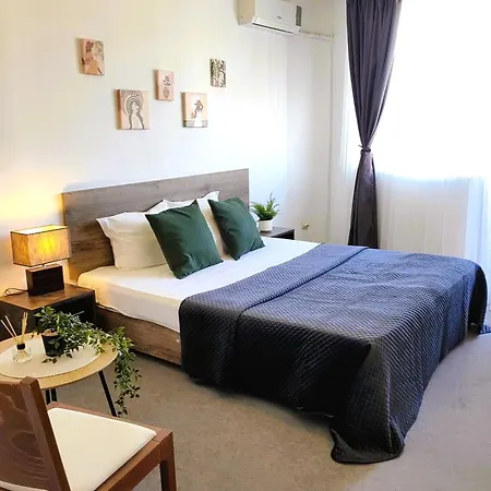 Family Brilliance Hotel Warna